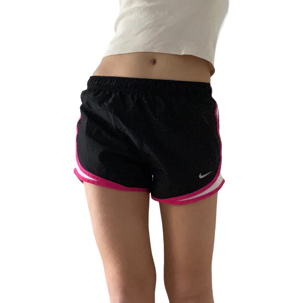 Nike Women’s Tempo Dry Core Shorts